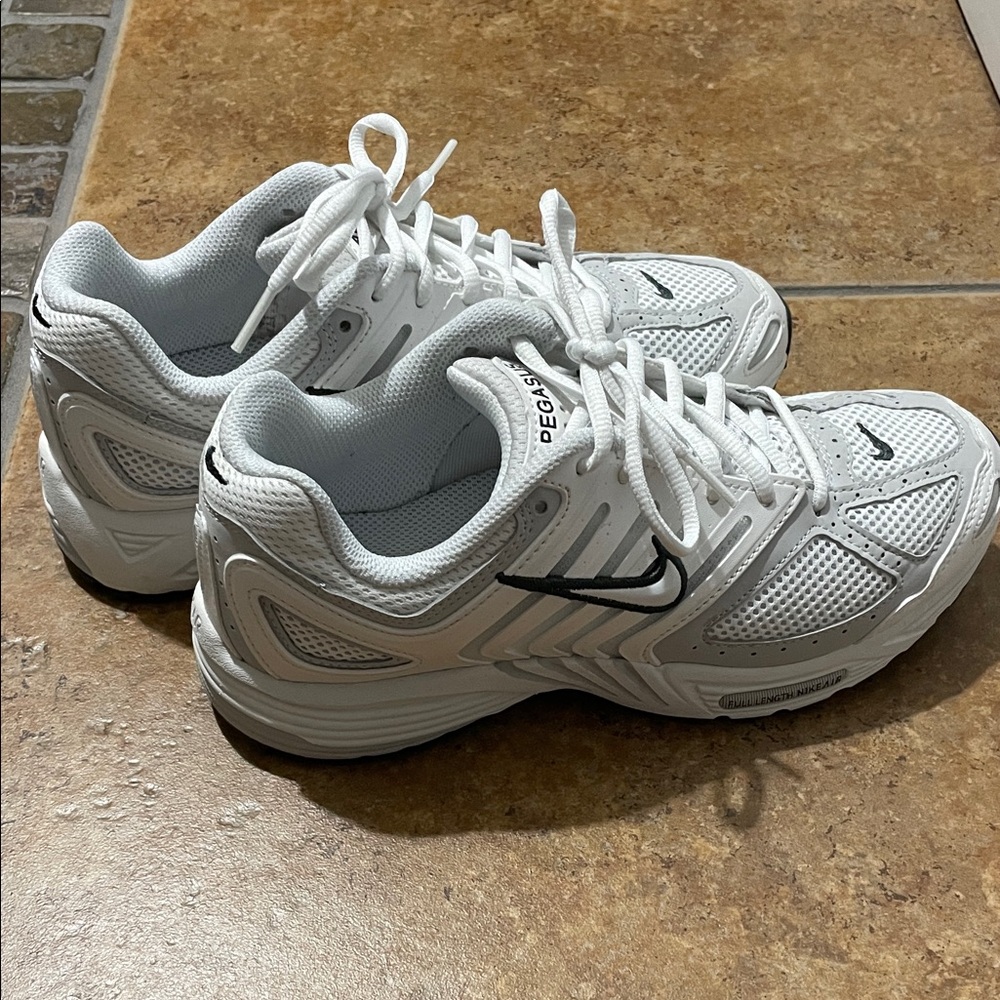 Nike White Pegasus Zoom with black Nike swoosh